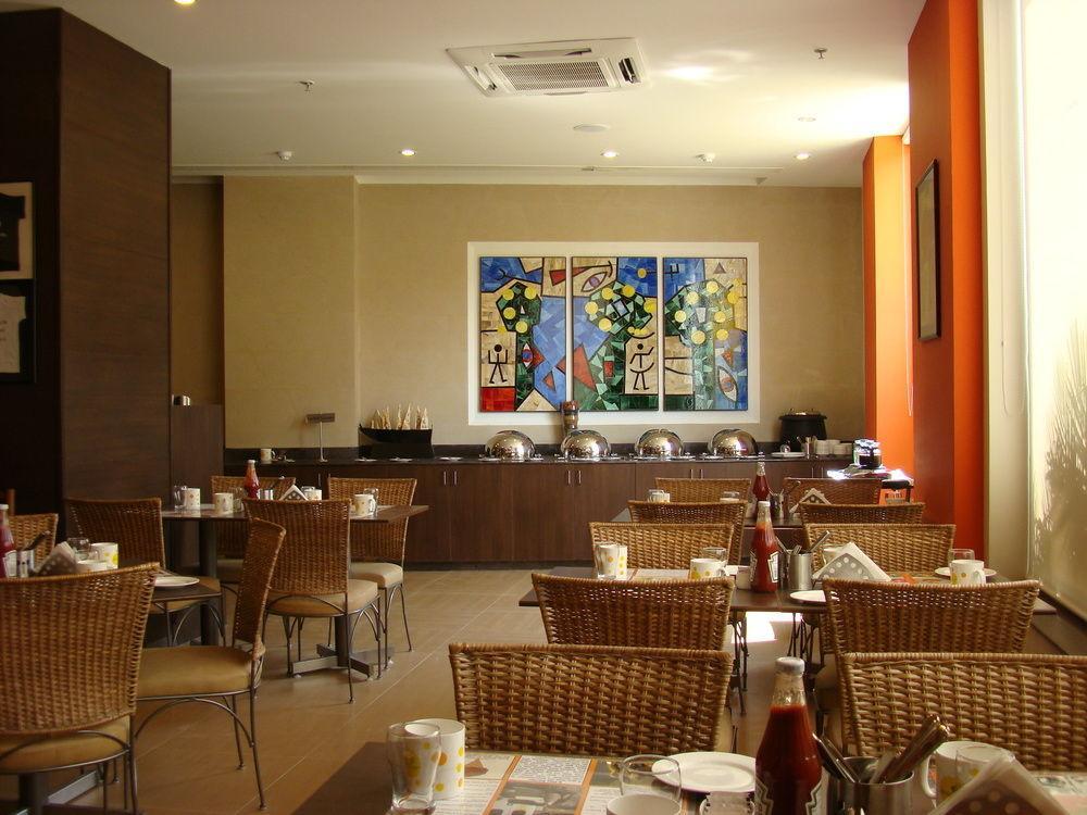 Lemon Tree Hotel Chennai Zewnętrze zdjęcie