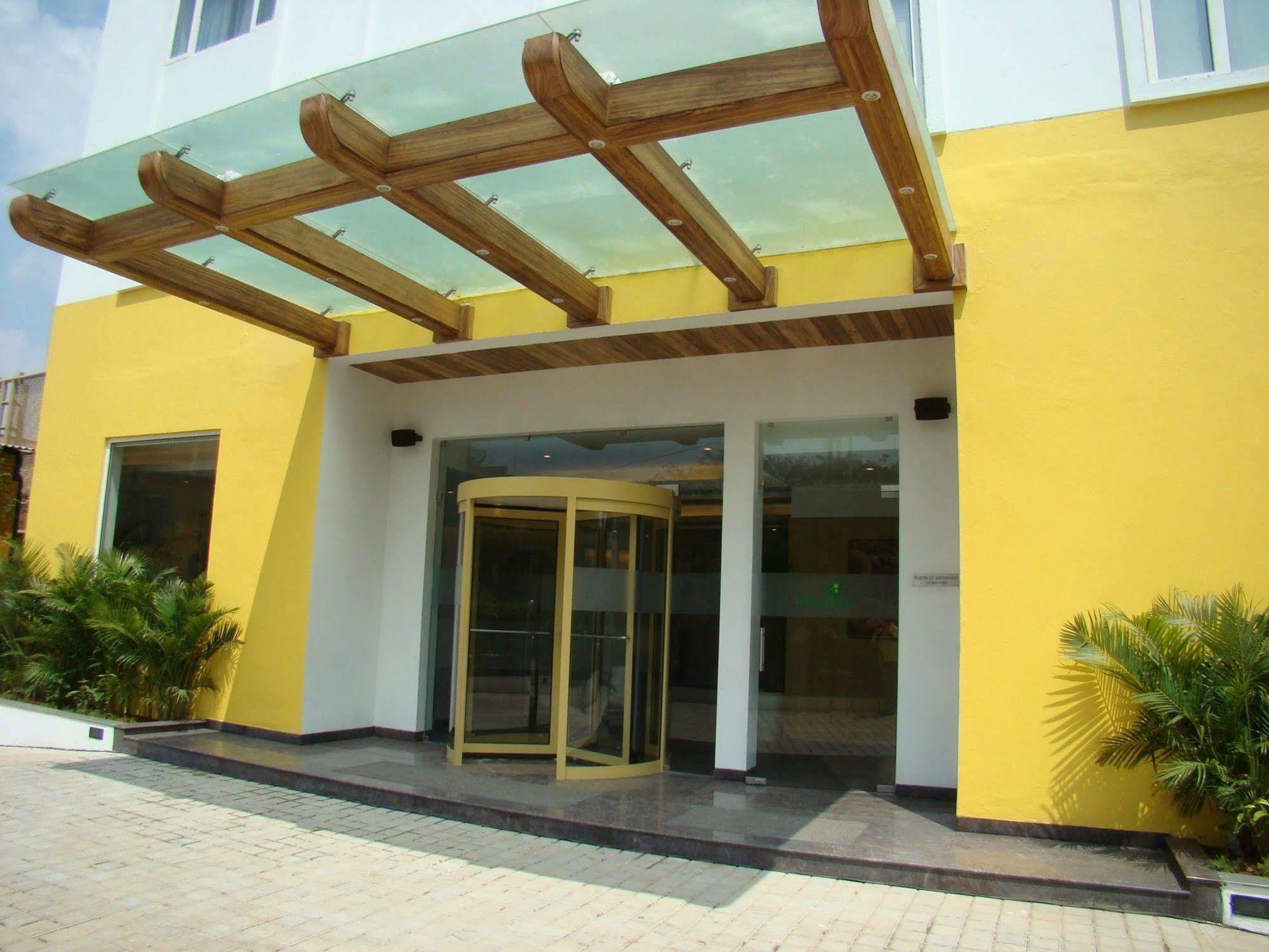 Lemon Tree Hotel Chennai Zewnętrze zdjęcie